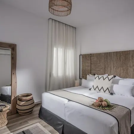 Διαμέρισμα Khroma Luxury 1 Front *